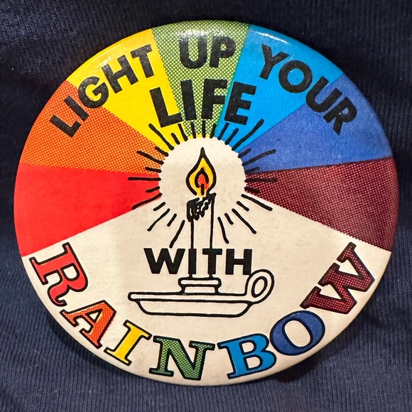 Vintage Rainbow Candle Button - Picture 1 of 2